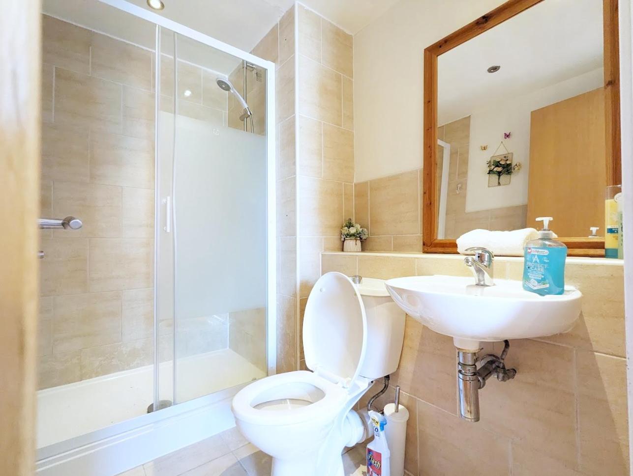Guest Room In City Centre Near Key Attractions Liverpool Exteriér fotografie