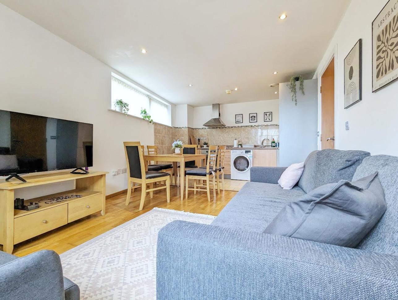 Guest Room In City Centre Near Key Attractions Liverpool Exteriér fotografie